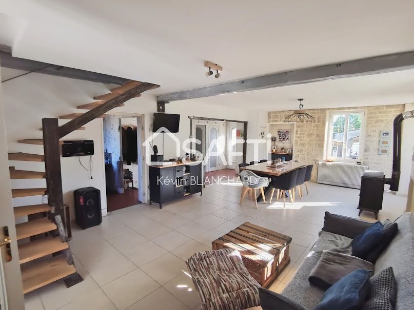 Vente maison 4 pièces 115 m² à Montceau-les-Mines (71300), 173 000 €