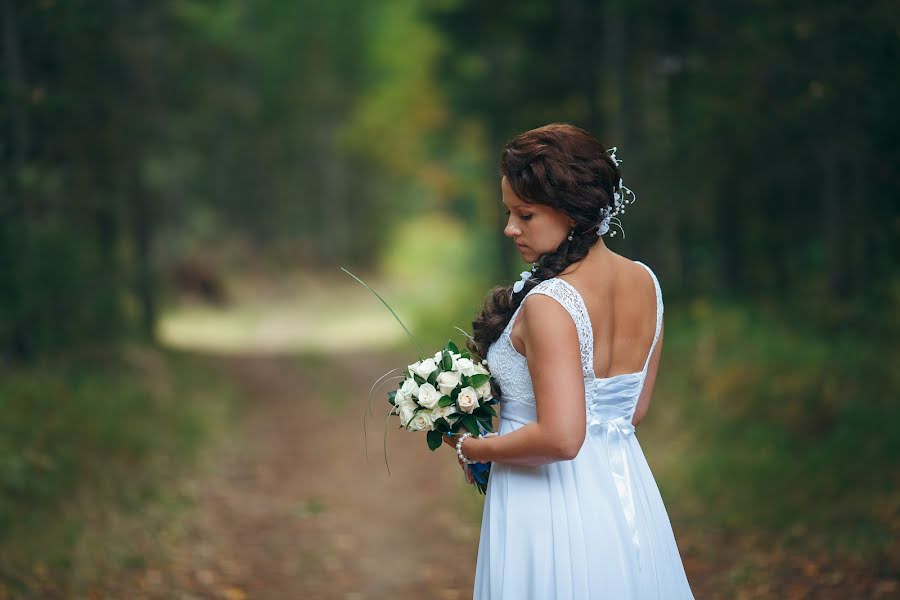 Fotógrafo de casamento Aleksandr Petunin (petunin). Foto de 20 de outubro 2015