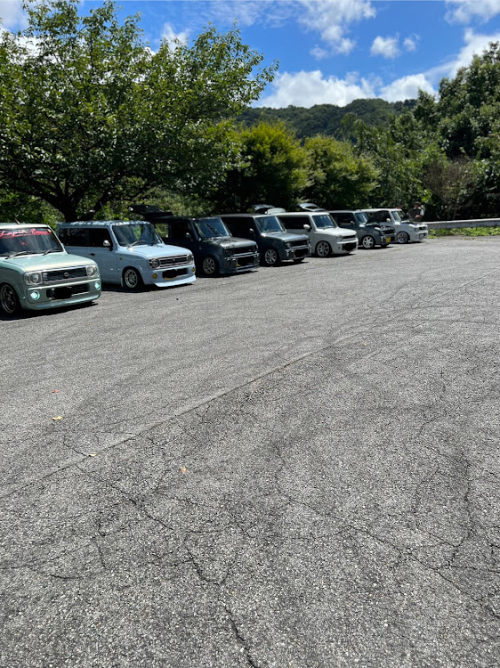 アルトラパンのラパンオフ会・ラビットピクニック・ラパン乗りと繋がりたい・黒兎・久々の車の集まりに関するカスタム事例の投稿画像4枚目