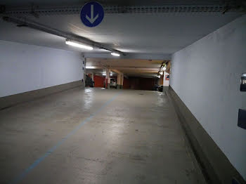 parking à Paris 16ème (75)