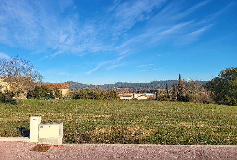  Vente Terrain + Maison - Terrain : 337m² - Maison : 120m² à Brignoles (83170) 