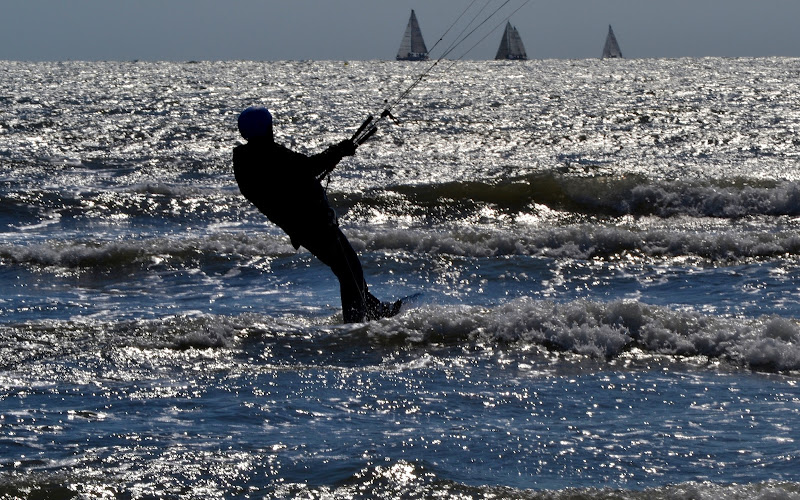 Volare sulle onde del mare di vb63