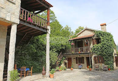 House with pool and terrace 3