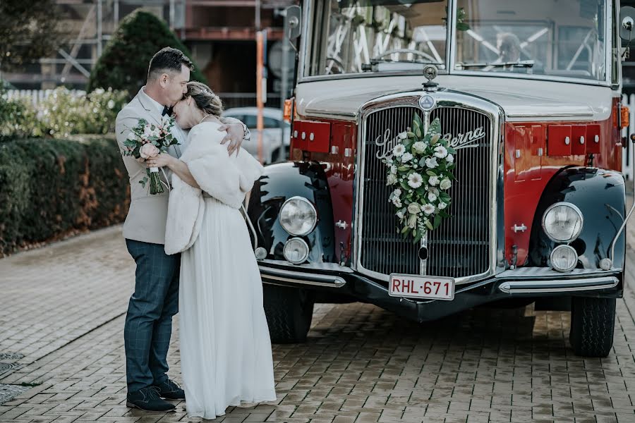 Fotografo di matrimoni Dan Pascaru (pascaru). Foto del 16 novembre 2022