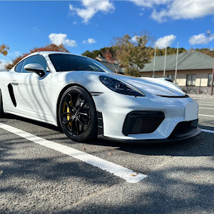 ケイマン GT4