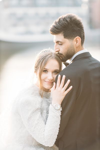 Fotógrafo de casamento Rinat Yamaev (izhairguns). Foto de 4 de julho 2023