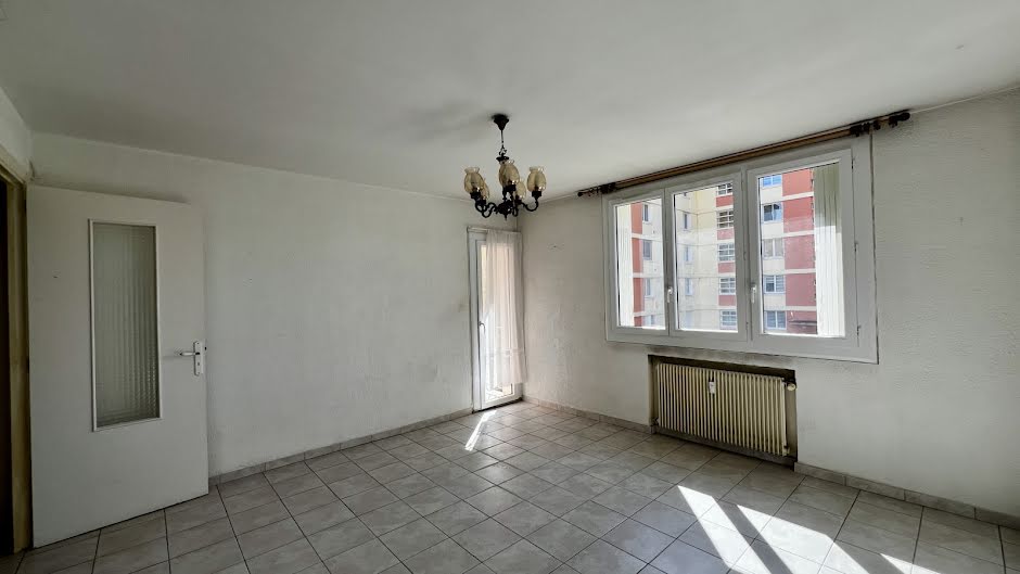 Vente appartement 3 pièces 66 m² à Digne-les-Bains (04000), 97 000 €