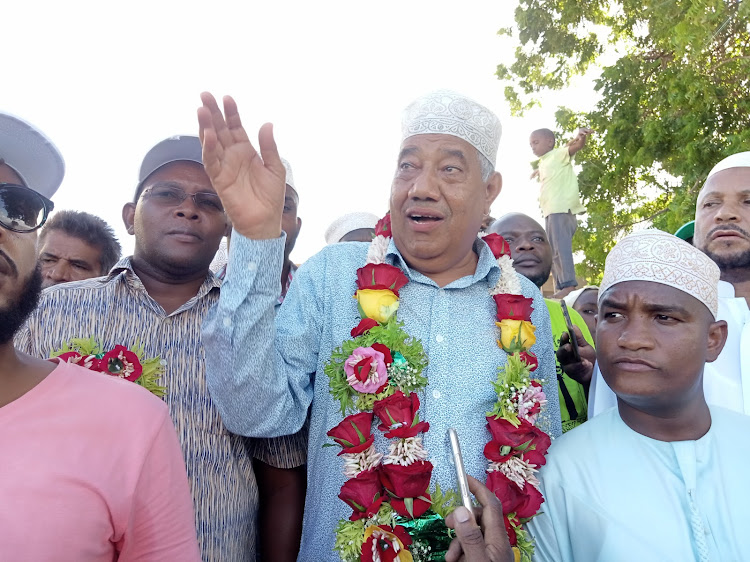 Former Lamu governor Issa Timamy addresses supporters in Lamu island after his clearance by IEBC last week.