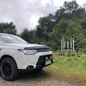 アウトランダーPHEV GG2W