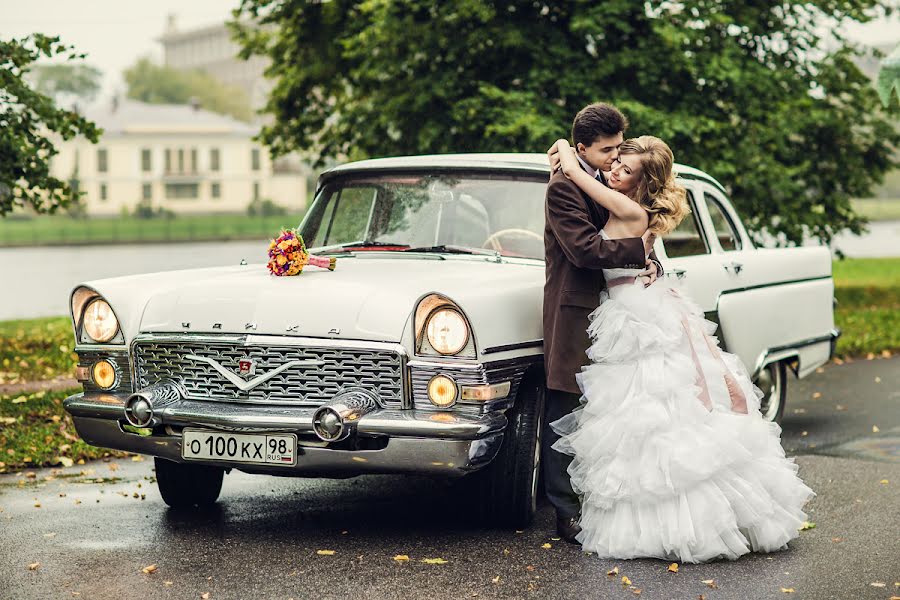 Fotógrafo de casamento Anna Averina (averinafoto). Foto de 26 de setembro 2015