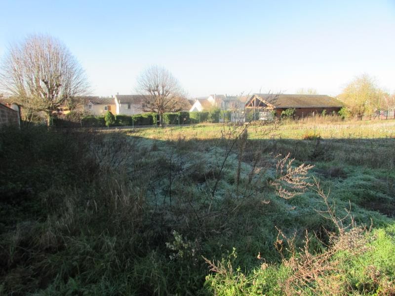 Vente terrain  9000 m² à Cherisy (28500), 428 000 €