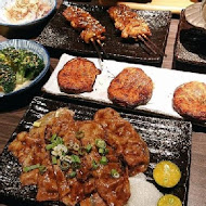 大河屋 燒肉丼 串燒(南港citylink店)