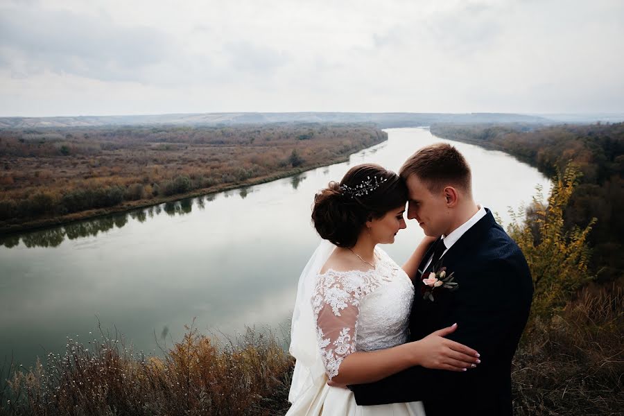 Wedding photographer Anton Bakaryuk (bakaruk). Photo of 15 February 2018