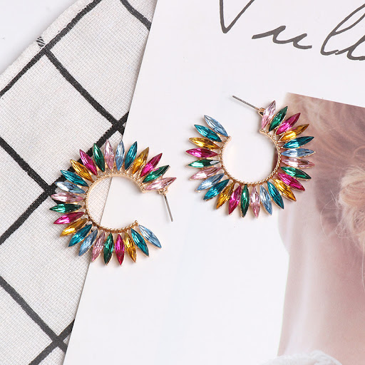 Title 6, Womens SUNFLOWER Retro Earrings, a charming ac...