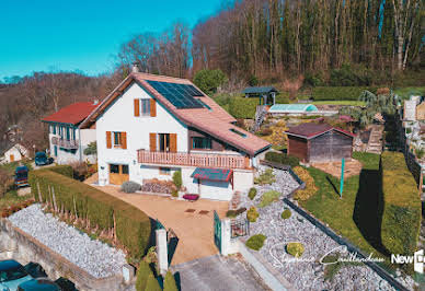 House with pool and terrace 9