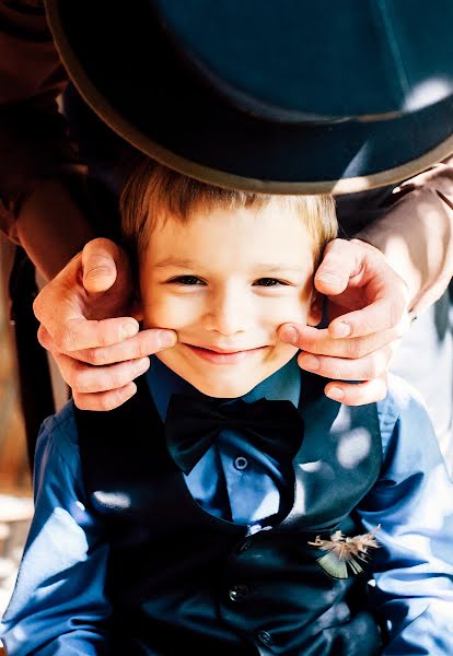 Wedding photographer Pavel Gomzyakov (pavelgo). Photo of 5 February 2016