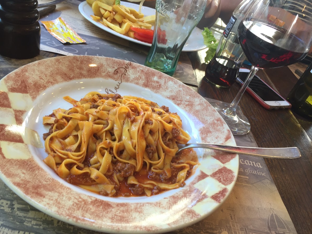 Fettuccine with meat sauce GF