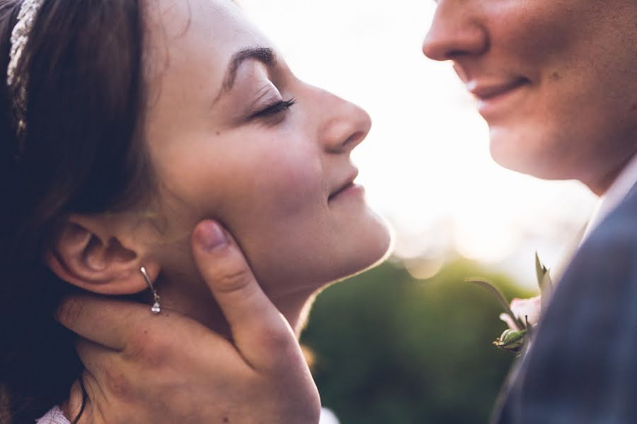 Fotografo di matrimoni Valentina Piksanova (valiashka). Foto del 15 settembre 2015