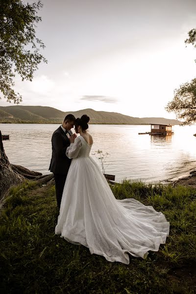 Fotografo di matrimoni Elena Topanceva (elentopantseva). Foto del 4 luglio 2021