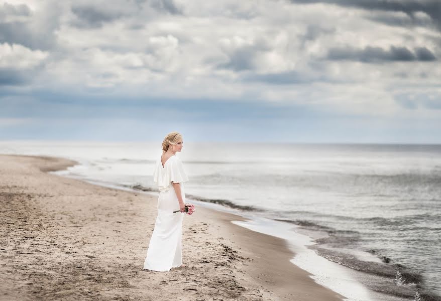 Fotógrafo de casamento Danas Rugin (danas). Foto de 28 de agosto 2017