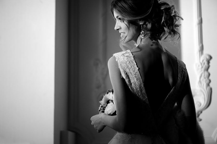 Fotógrafo de casamento Darya Zabelina (ilda). Foto de 10 de março 2016