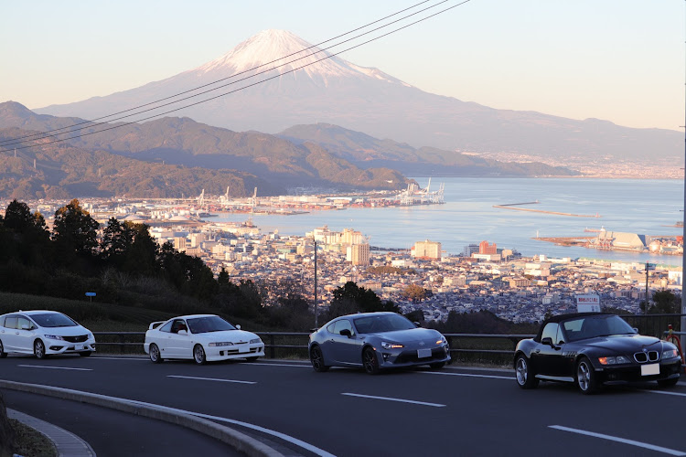 ジェイドのカメラ好きと繋がりたい・ドライブ・オフ会・あけましておめでとうございます・新年のご挨拶に関するカスタム事例の投稿画像1枚目