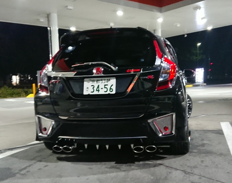 フィットの真夜中の洗車に関するカスタム事例の投稿画像5枚目