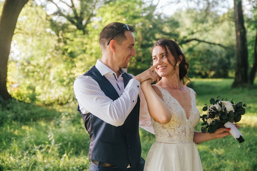 Fotógrafo de casamento Antonia Smetanková (tonkasmetankova). Foto de 9 de abril