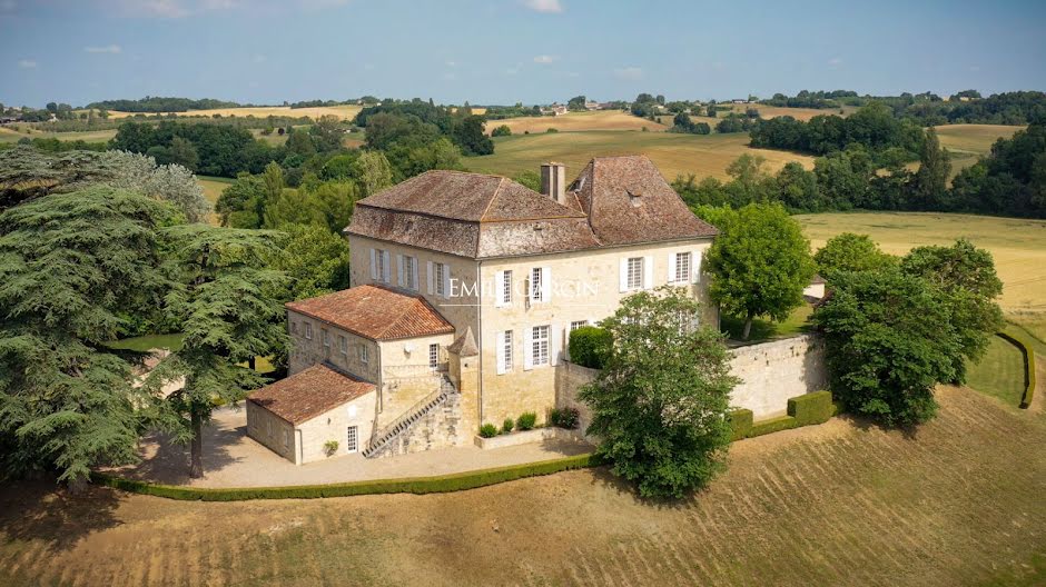 Vente propriété 30 pièces 1000 m² à Bergerac (24100), 1 950 000 €