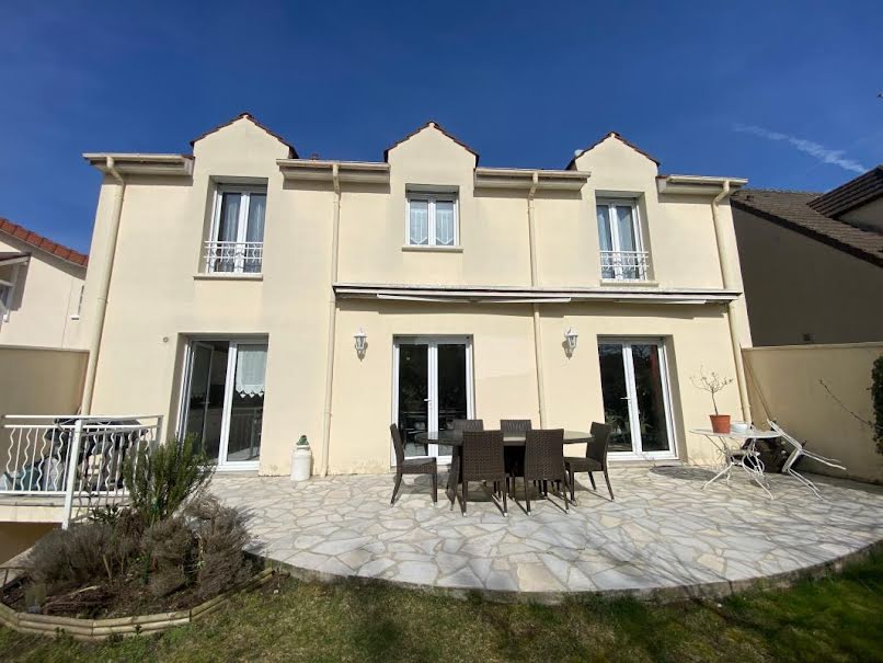 Vente maison 6 pièces 210 m² à Champs-sur-Marne (77420), 625 000 €