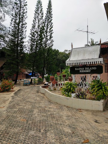 Bukit Berakit Hiking Trailhead via Kapas Island Resort