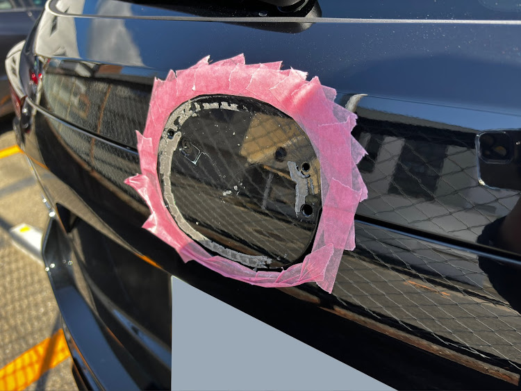 CX-5のMAZDA党・純正カスタム・福岡・DIY・エンブレム交換に関するカスタム事例の投稿画像3枚目