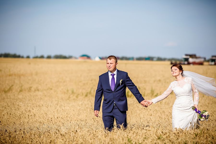 Fotógrafo de casamento Dmitriy Solovkov (solovkov). Foto de 25 de novembro 2015