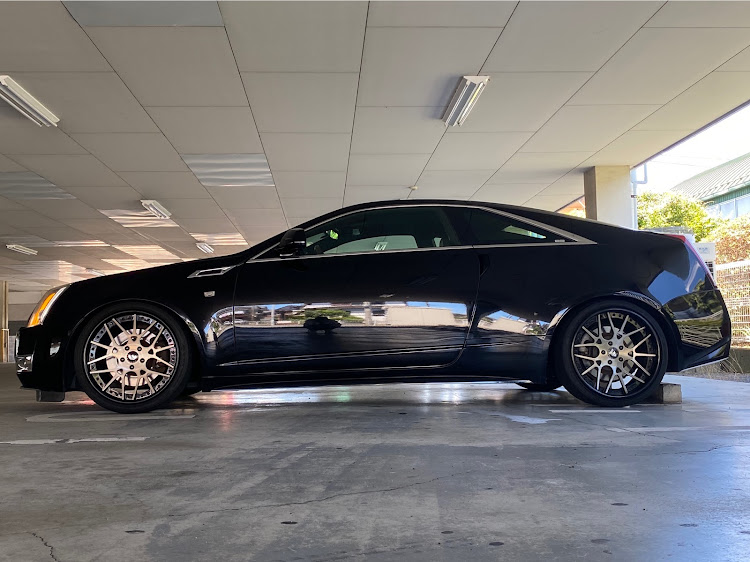CTS クーペの梅雨明け・車高調整・キャデラック・ホイール交換に関するカスタム事例の投稿画像3枚目