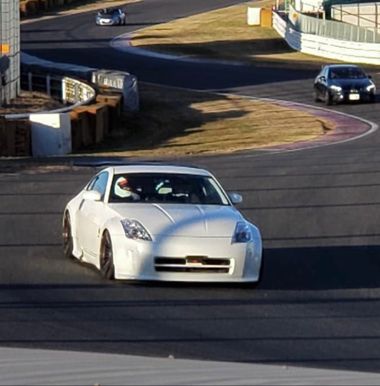 フェアレディZのサーキットと愛車に関するカスタム事例の投稿画像5枚目