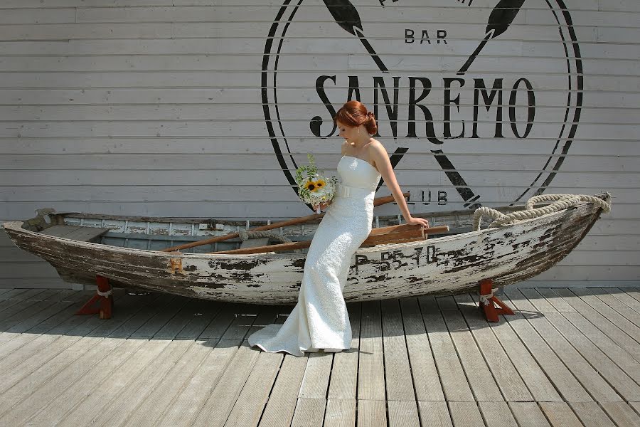 ช่างภาพงานแต่งงาน Evgeniya Khodova (povare) ภาพเมื่อ 1 กรกฎาคม 2014