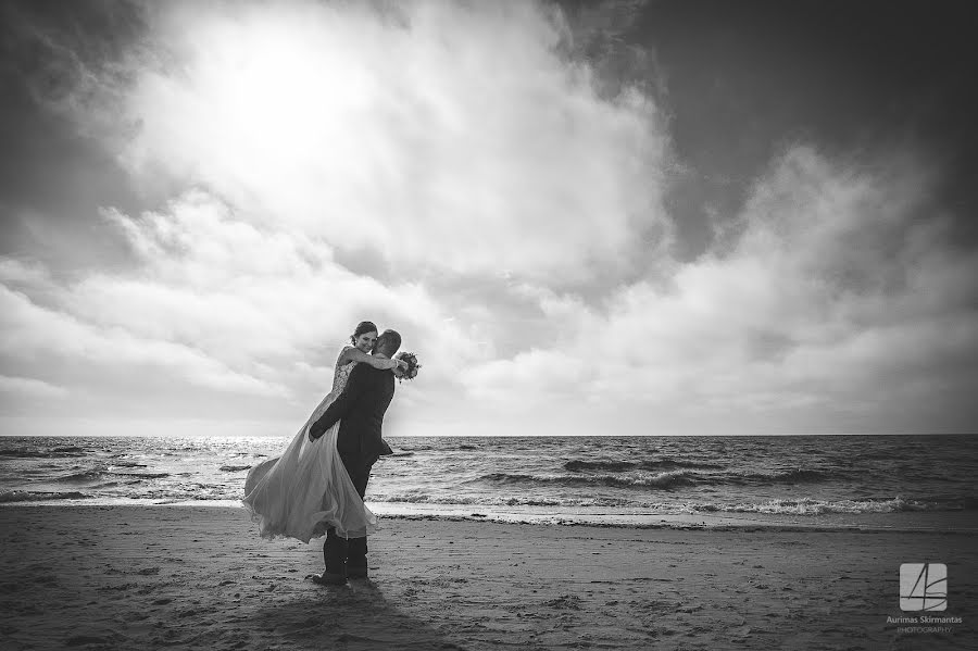 Fotógrafo de casamento Aurimas Skirmantas (aurimasskirmanta). Foto de 23 de março 2019