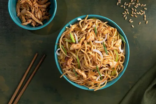 Chicken Wheat Hakka Noodles