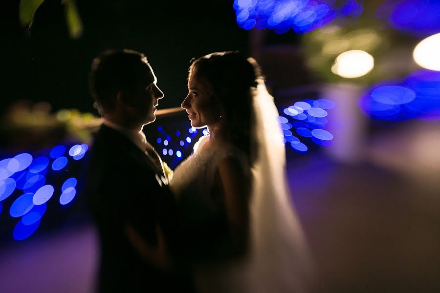 結婚式の写真家Aleksandr Starostin (nikel)。2015 9月2日の写真