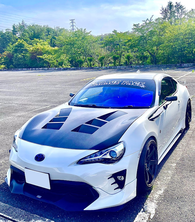 86のTE37 SAGA S-Plus・Revolution・CLEiB・ドライブ・シャインゴーストに関するカスタム事例の投稿画像1枚目