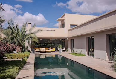 Villa with pool 5