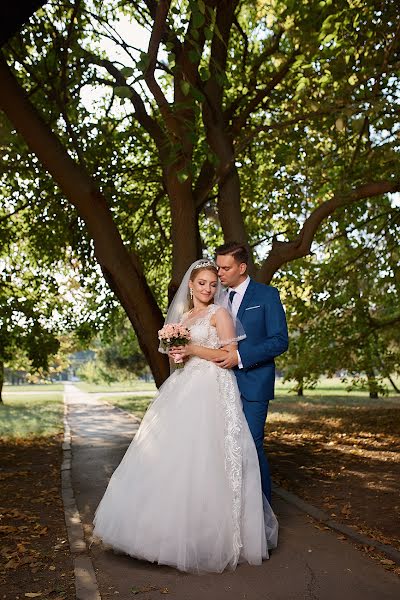 Fotógrafo de casamento Saviovskiy Valeriy (wawas). Foto de 11 de outubro 2019