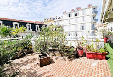 Apartment with terrace 1