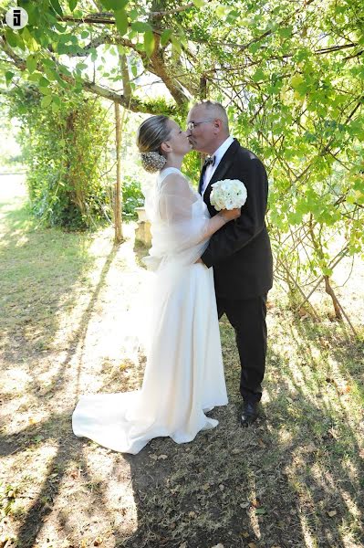 Photographe de mariage Julie Chabanais (juliechabanais). Photo du 8 juin 2023