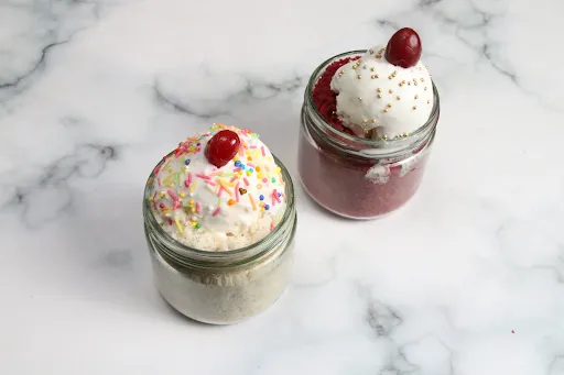 Red Velvet & Vanilla Ice Cream Jar Cake [350 Grams]