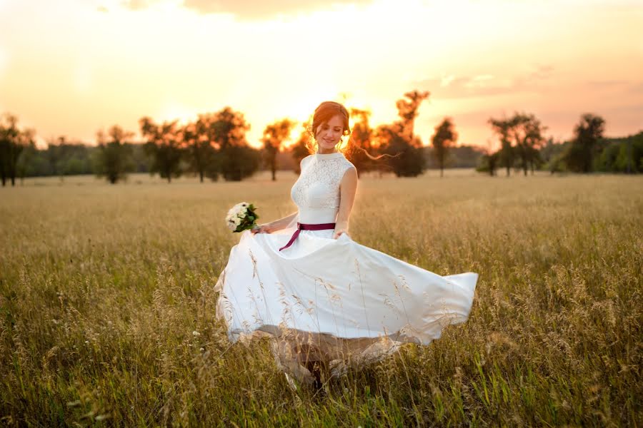 Fotógrafo de casamento Sergey Shkryabiy (shkryabiyphoto). Foto de 28 de janeiro 2018