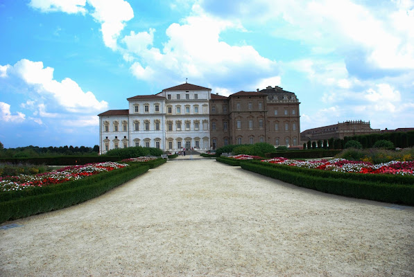 dispersi nella reggia di venaria di lando