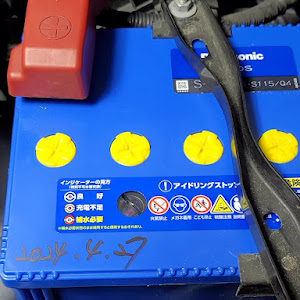 ヴォクシー ZRR80W