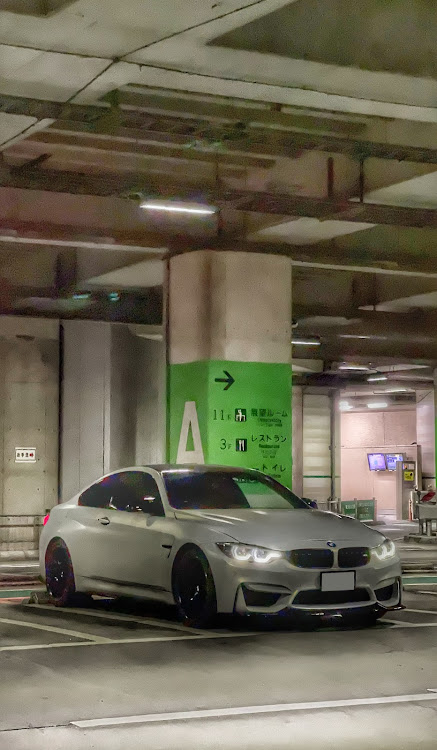 M4 クーペの泉大津市PA・大阪・M4・BMW・ドライブに関するカスタム事例の投稿画像1枚目