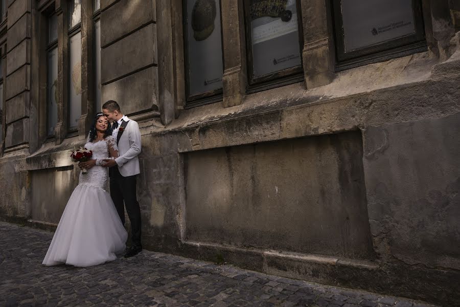 Fotógrafo de casamento Vlad Pahontu (vladpahontu). Foto de 26 de setembro 2017